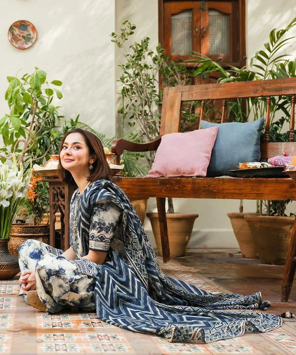ZN1205-Faiza Saqlain 3PC Embroidery Dhanak Printed Suit