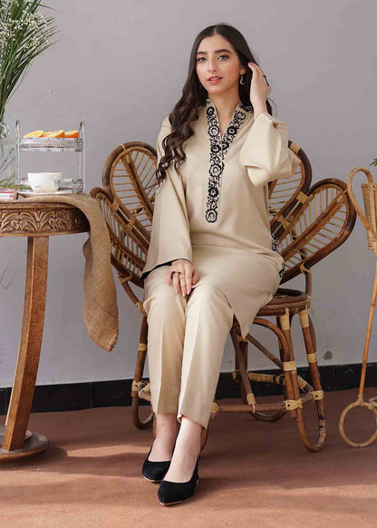 ZN407-WINTER 3PC Dhanak suit with Embroidered Shawll