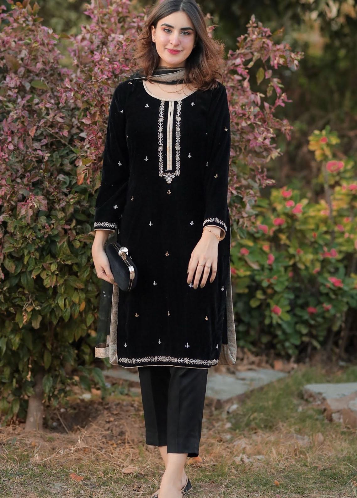 ZN409-WINTER Velvet Embroidered  Dress With Organza embroidered Dopata