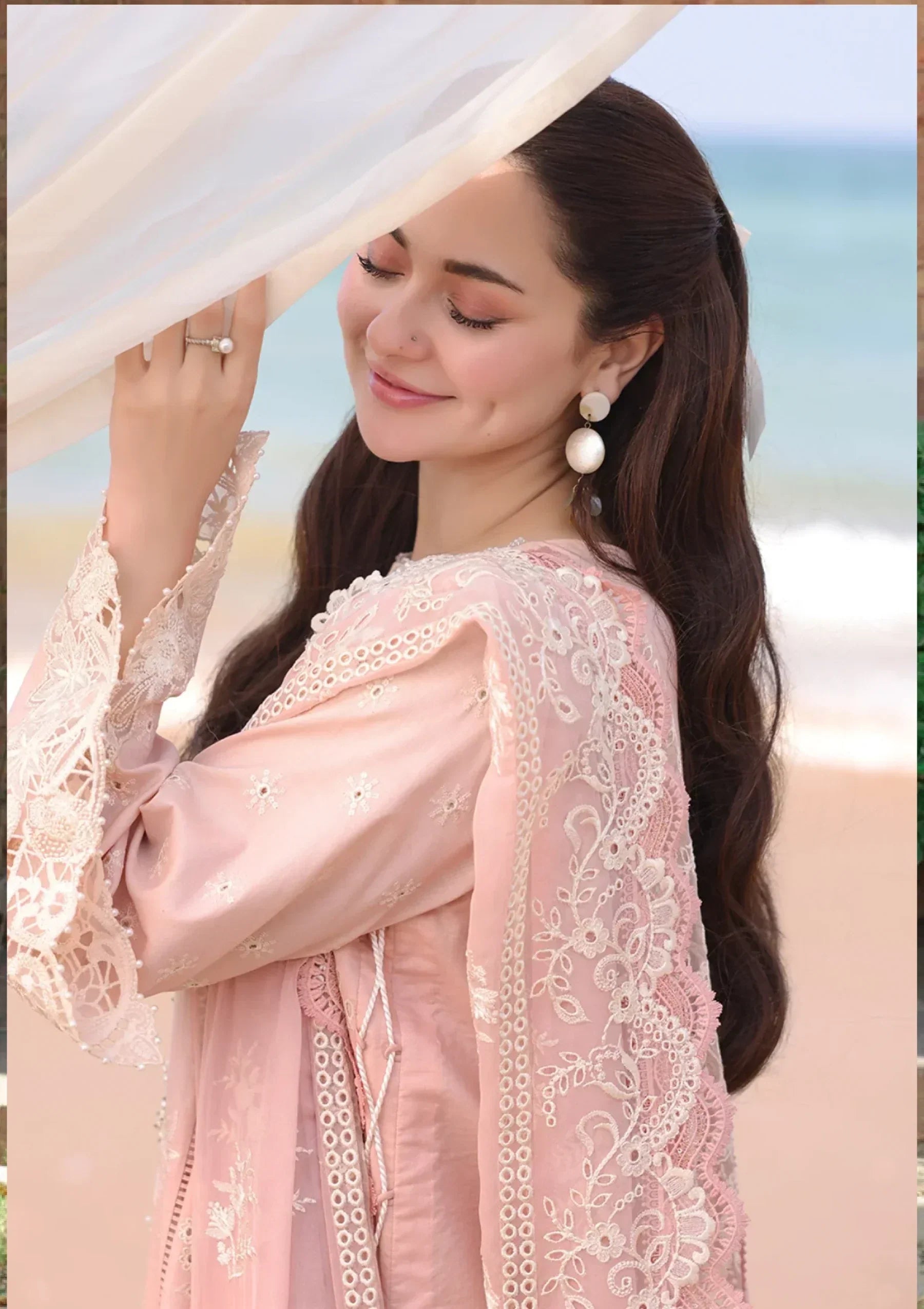 ZN1042 - Imrozia Serene Hania Luxury Lawn 3Pc Suit