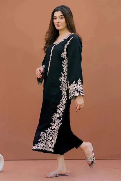 ZN981 - Lajwanti Summer Embroidered Lawn 2pc