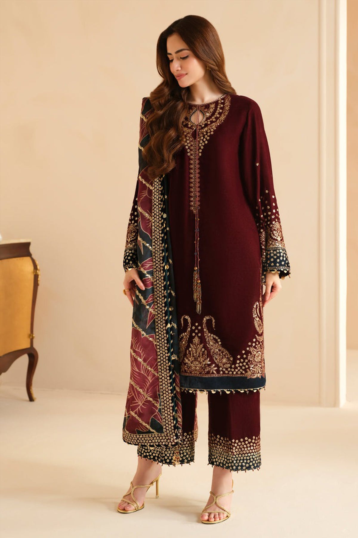 ZN1107 WINTER Velvet Embroidered with Printed organza duppatta Winter Collection