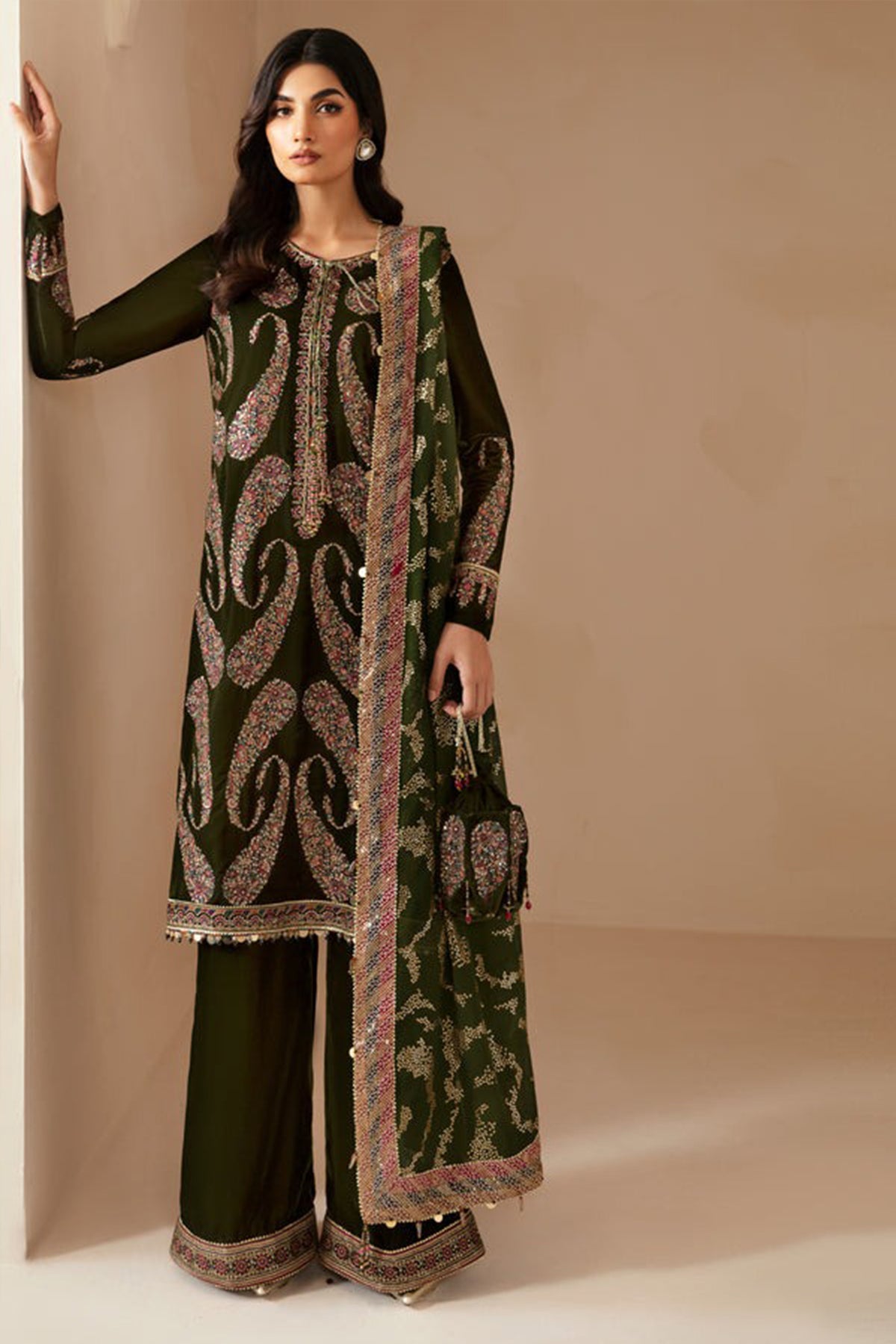 ZN1106Winter Embroidered Velvet Dress With Organza embroidered Dopata