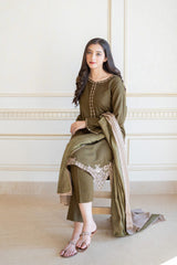 ZN612-WINTER 3PC Dhanak suit with Embroidered Shawll