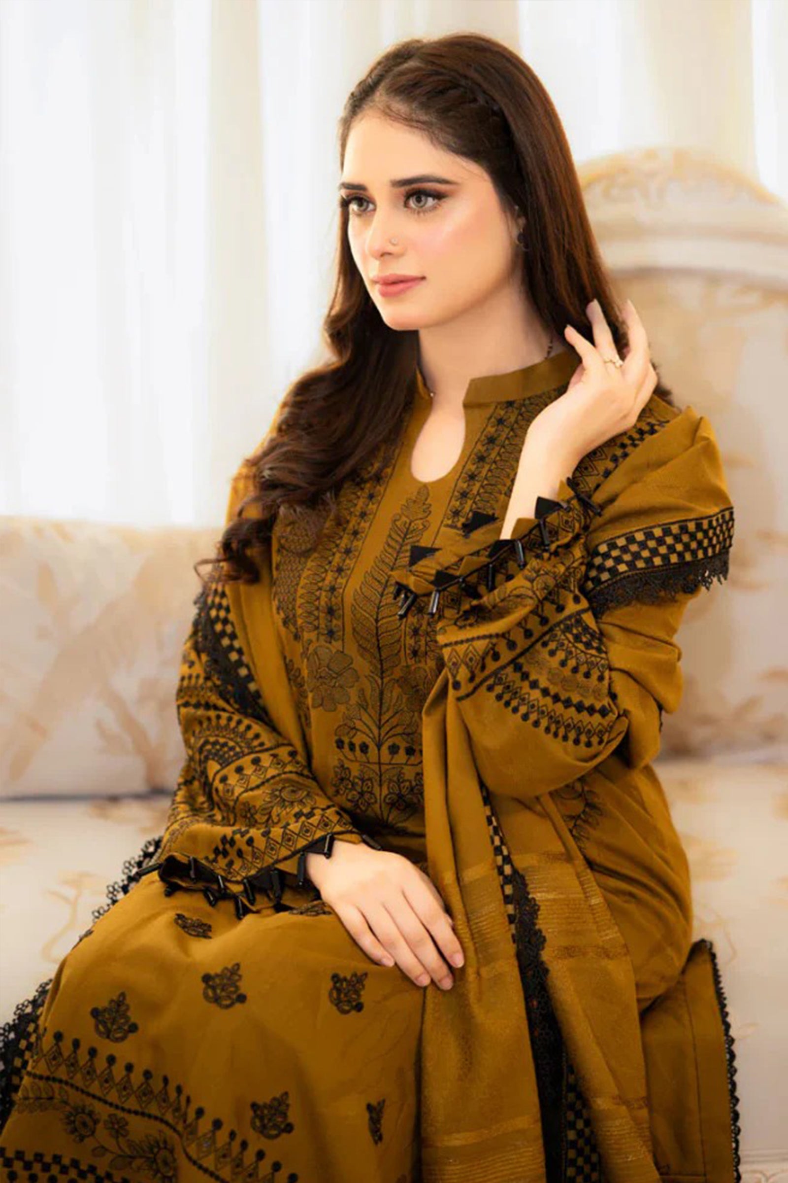 ZN1110-WINTER 3-Pc Embroidered Dhanak Suit with Heavy Embroidered Dhanak Shawll