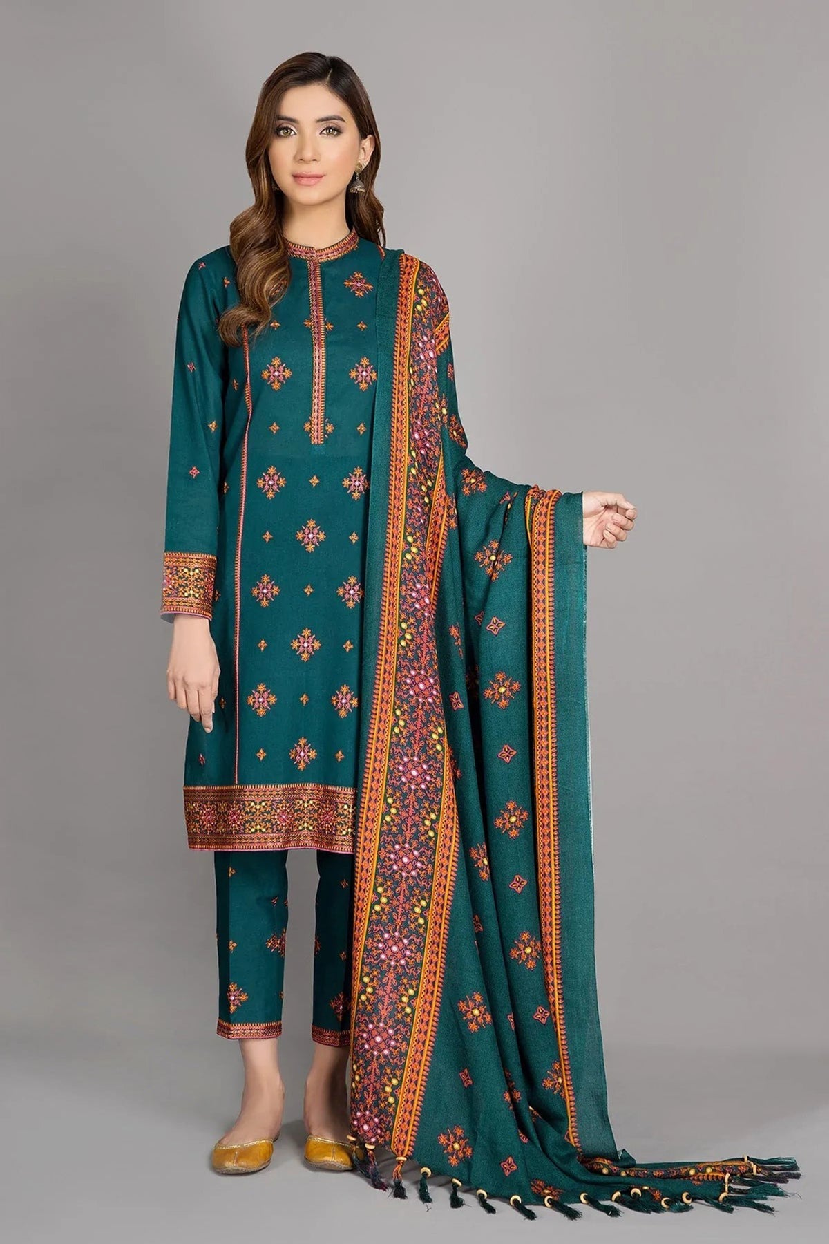 ZN527- WINTER kayseria-3Pc Linen Winter Collection Heavy Embroidered Suit