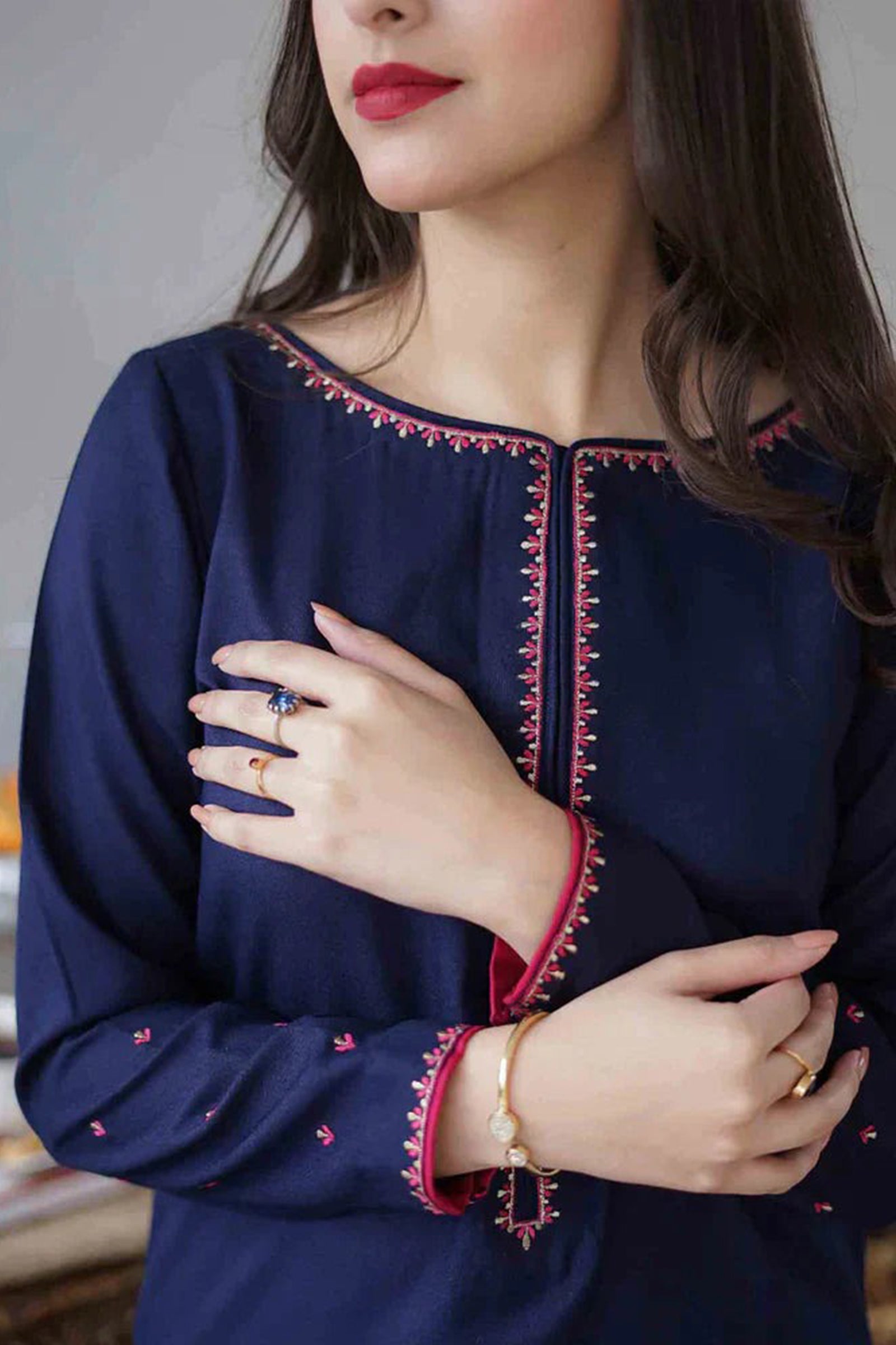 ZN404-WINTER 3PC Dhanak suit with Embroidered Shawll