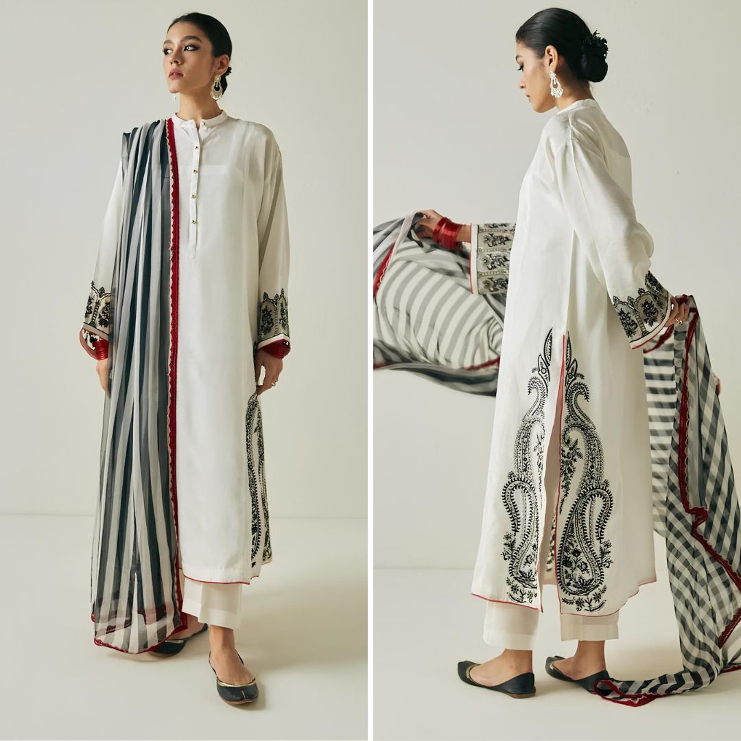 ZN993 - Baroque 3 Piece Lawn Suit