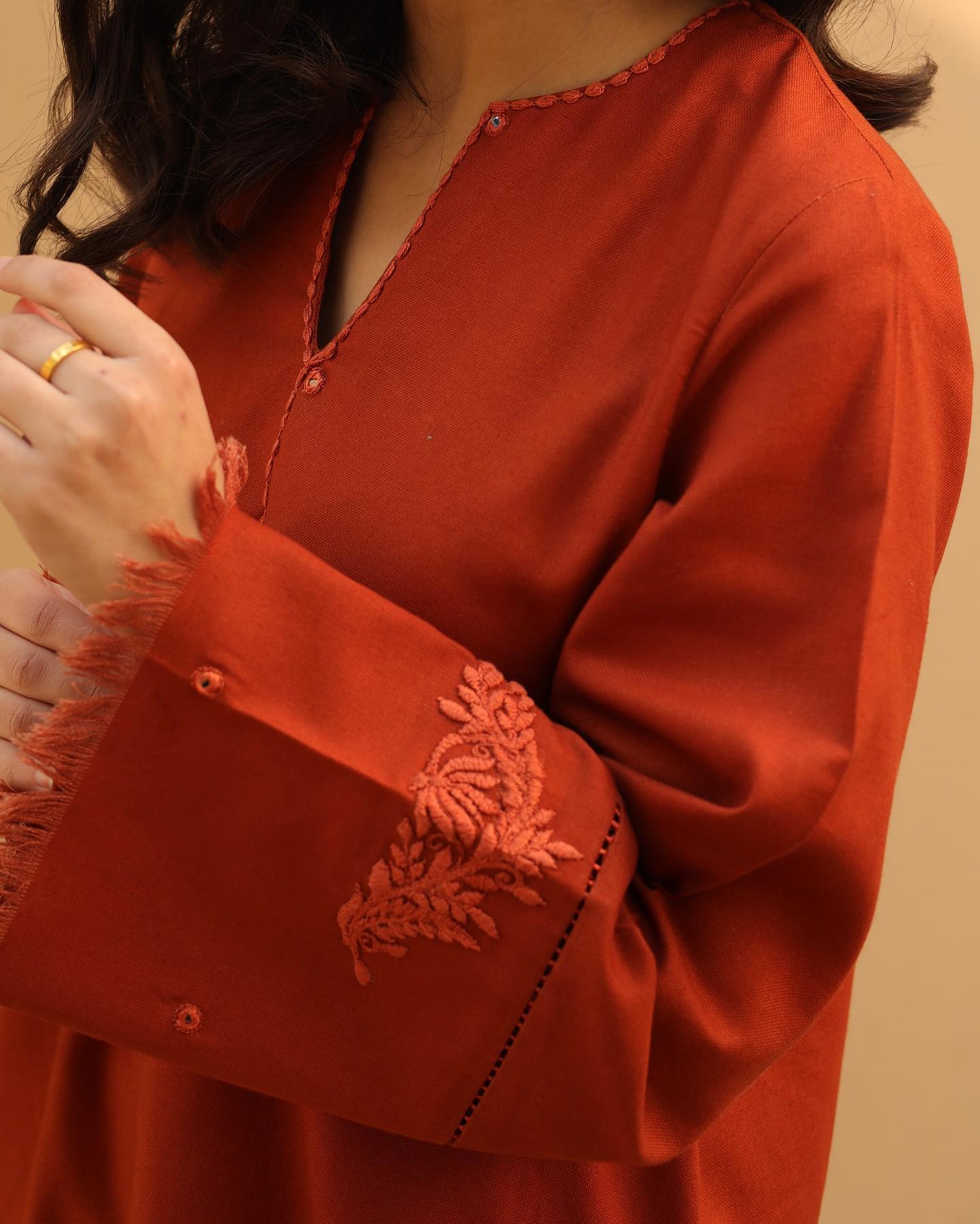 ZN565-Winter 3PC Dhannak Embroidered Suit with Dhanak Embroidered Shawll