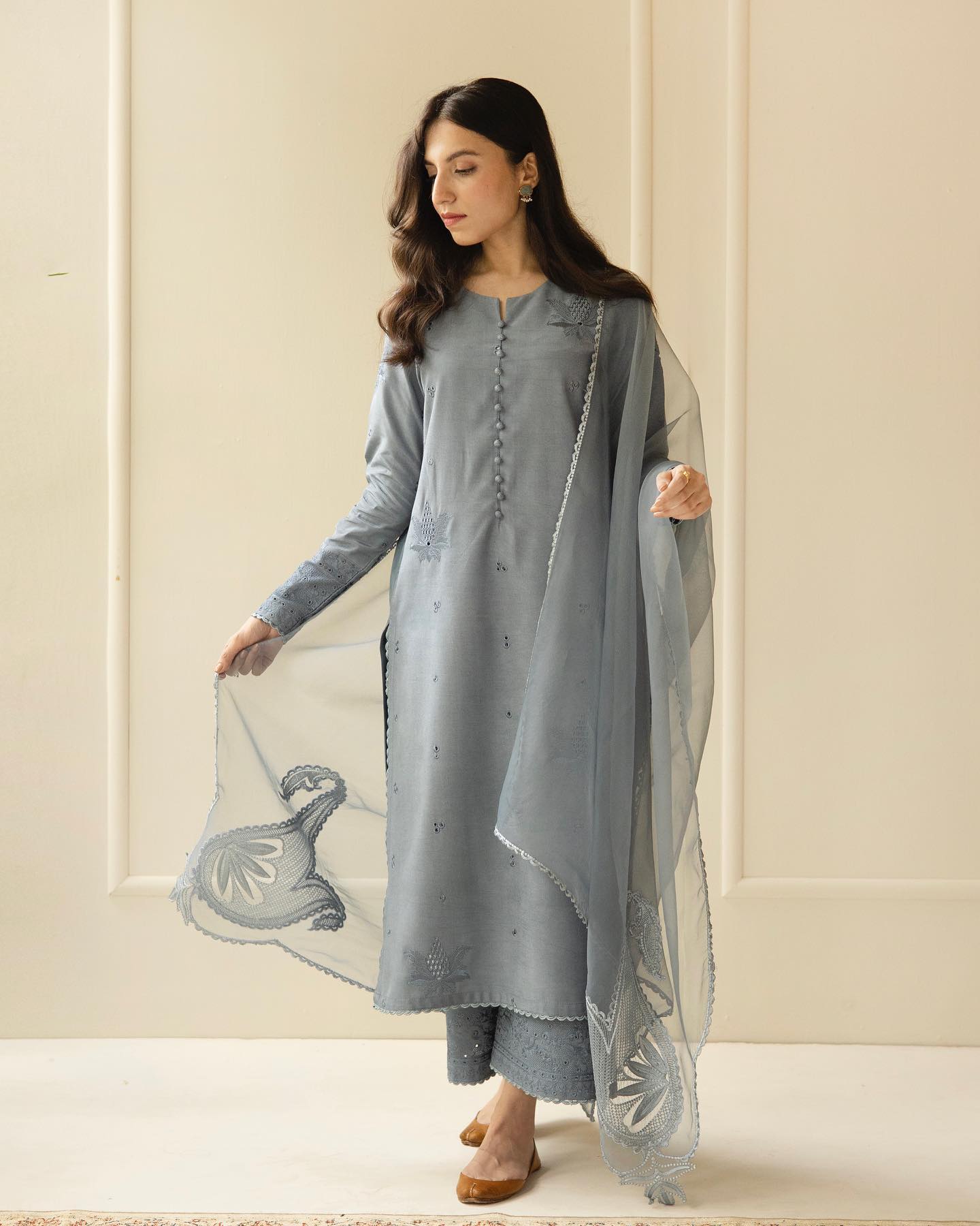 ZN730-SUMMER 3PC Lawn Embroidered Shirt With Organza Embroidered Dupatta