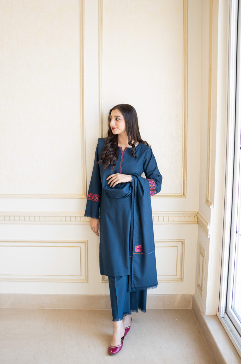 ZN615-WINTER 3PC Dhanak suit with Embroidered Shawll