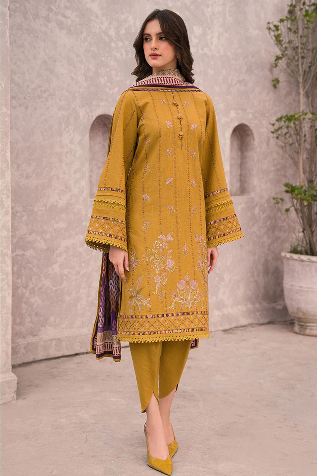 ZN618-WINTER 3PC Dhannak Embroidered suit with Printed Shawll