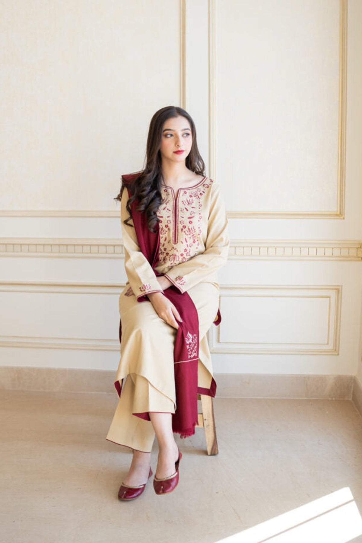 ZN614-WINTER 3PC Dhanak suit with Embroidered Shawll