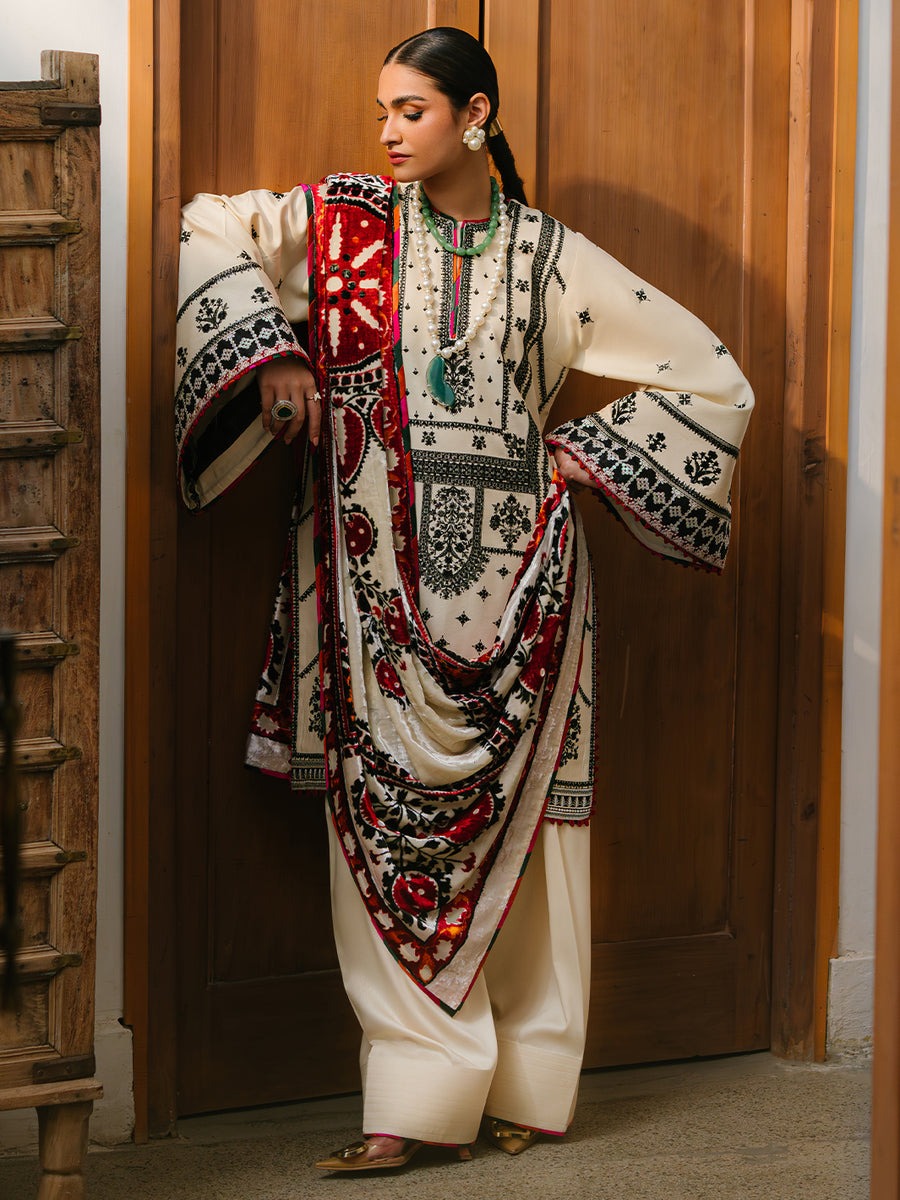 ZN999 - Asim Jofa 3 Piece Embroidered Lawn Suit