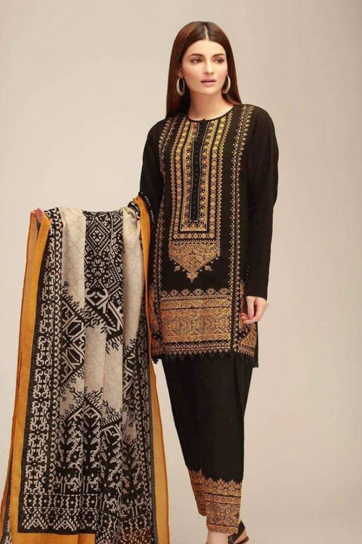 ZN424-WINTER UNSTITCHED 3PC Khaddar Embroidered Suit with Printed Wool Shawll