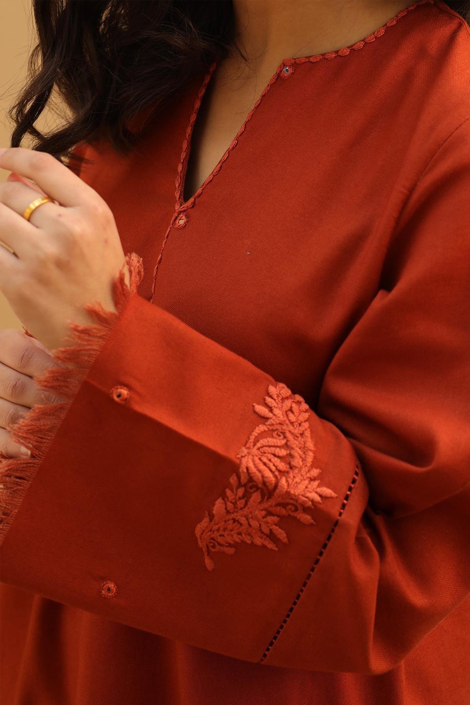 ZN565-Winter 3PC Dhannak Embroidered Suit with Dhanak Embroidered Shawll