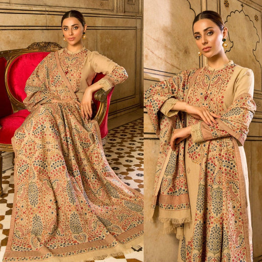 ZN427-WINTER 3pcs Karandi Embroidered Bareeze Unstitched Suit