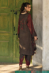 ZN1252- Charizma - Winter 3PC Karandi Digital Print Dress