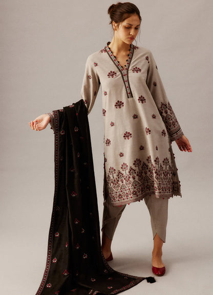 ZN624-WINTER 3PC Dhannak Embroidered suit with Embroidered Shawll