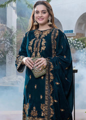 ZN402-WINTER Embroidered Velvet Three piece With Velvet Shawl Winter Collection