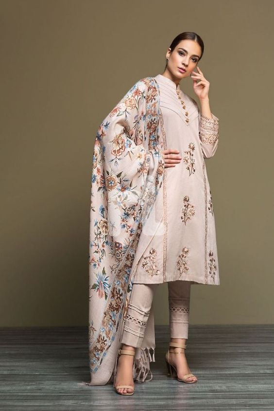 ZN589-WINTER 3PC Dhannak Embroidered suit with Printed Shawll