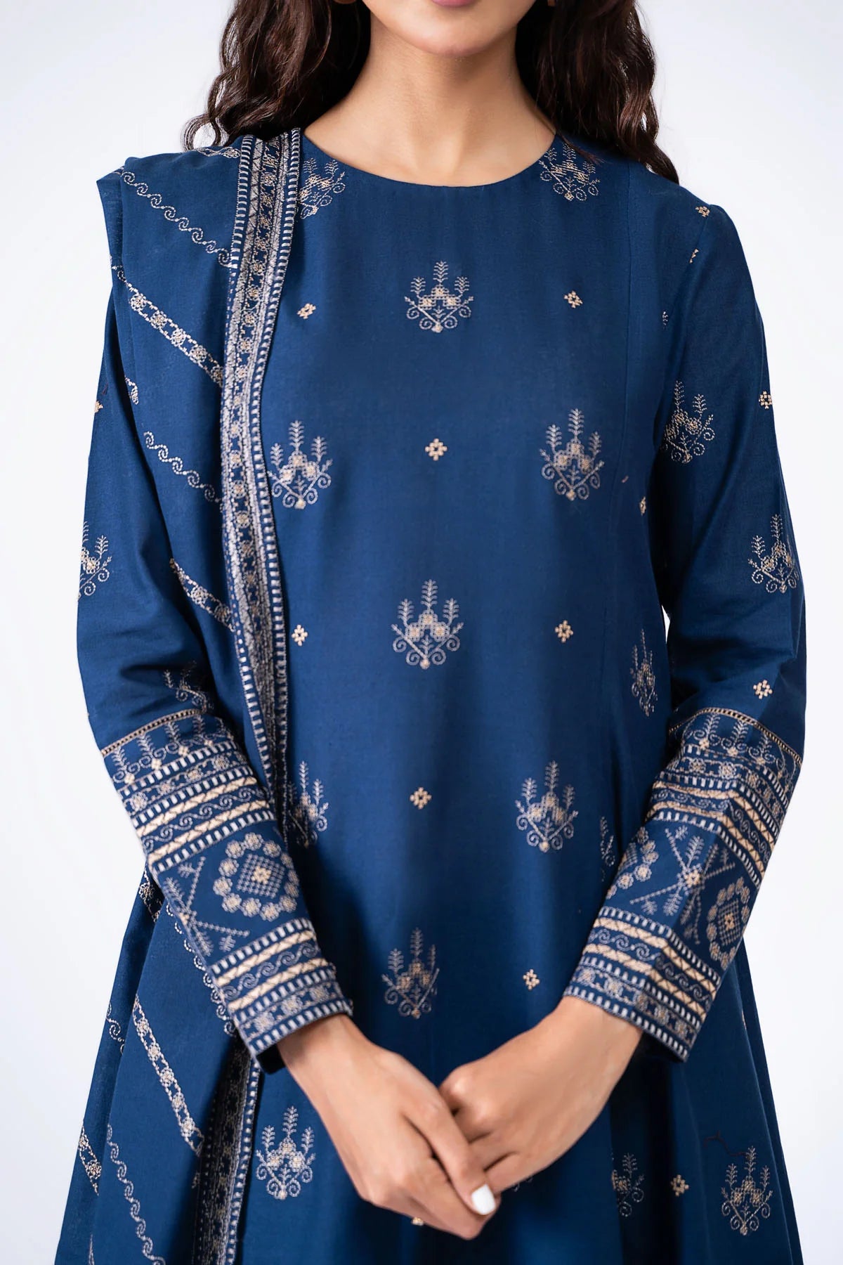 ZN578-WINTER 3-Pc Embroidered Dhanak Suit with Heavy Embroidered Dhanak Shawll