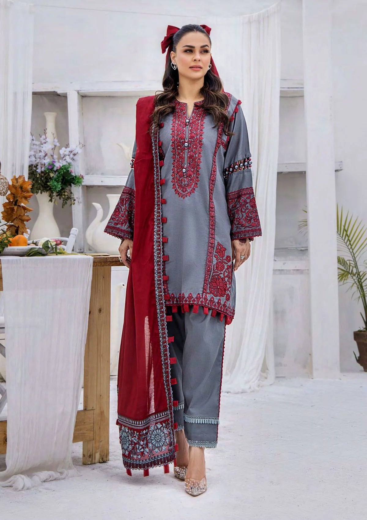 ZN781-SUMMER 3PC Lawn Heavy Embroidered Shirt With Chffon Embroidered Dupatta