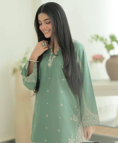 URGE PRET CHAAND 2PC LAWN EMBROIDERED ZN1343 - ZoniyaClothing
