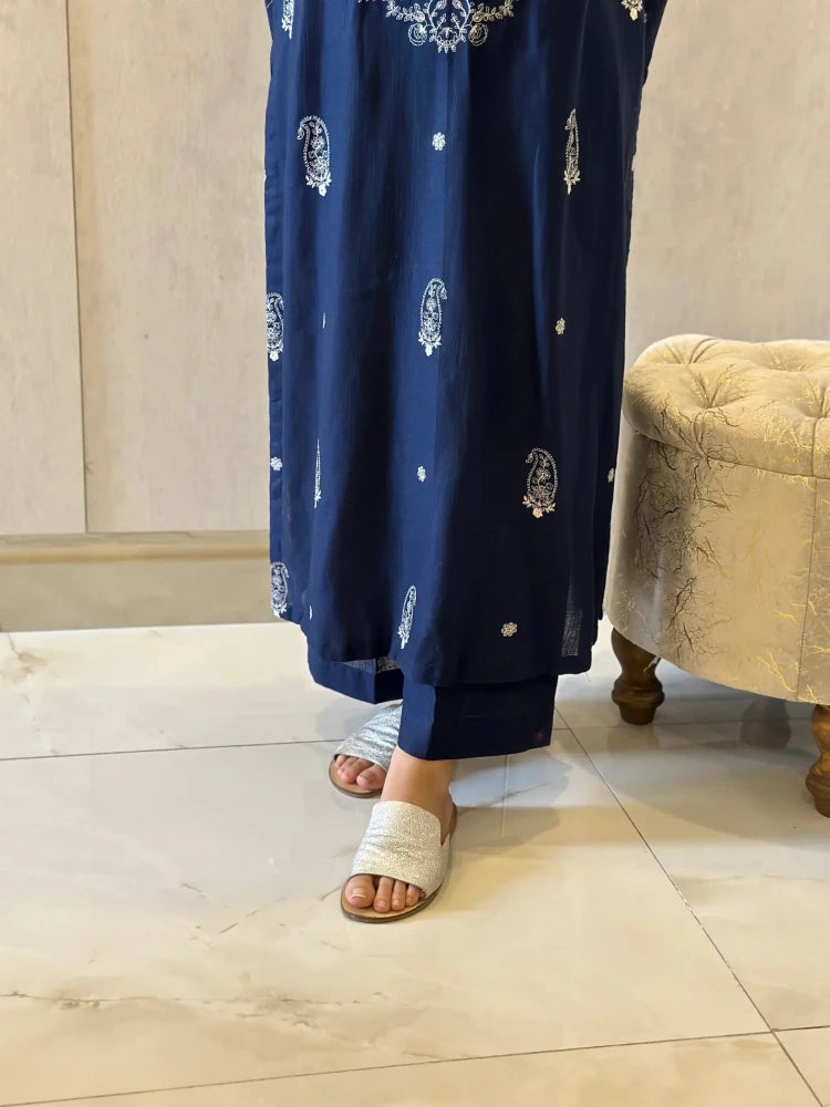 ZN1066 - Urge - 2PC Lawn Embroidered Suit - ZoniyaClothing