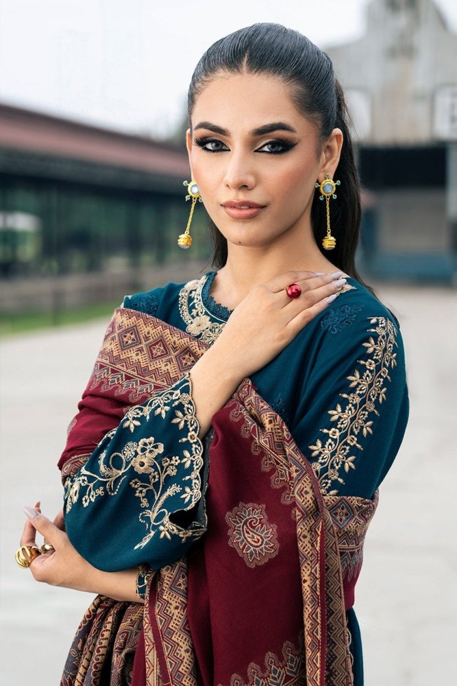 ZN1109 - Winter Jazmin 3PC Dhanak Embroidered Suit - ZoniyaClothing
