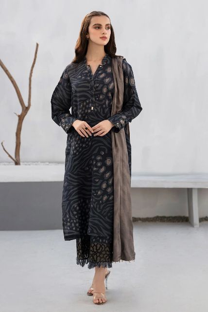 ZN1228 Winter 3PC Karandi Digital Print Dress - ZoniyaClothing