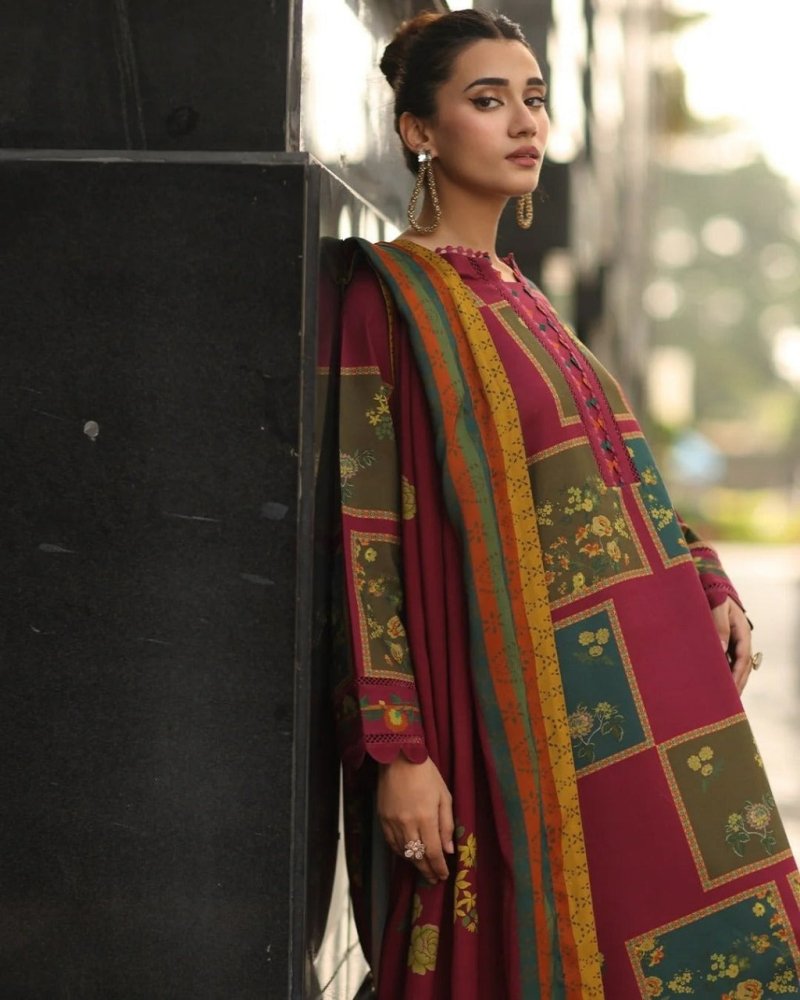 ZN1232 Winter 3PC Karandi Digital Print Dress - ZoniyaClothing