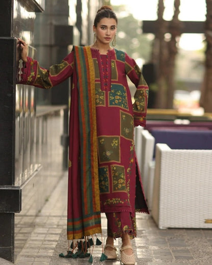 ZN1232 Winter 3PC Karandi Digital Print Dress - ZoniyaClothing