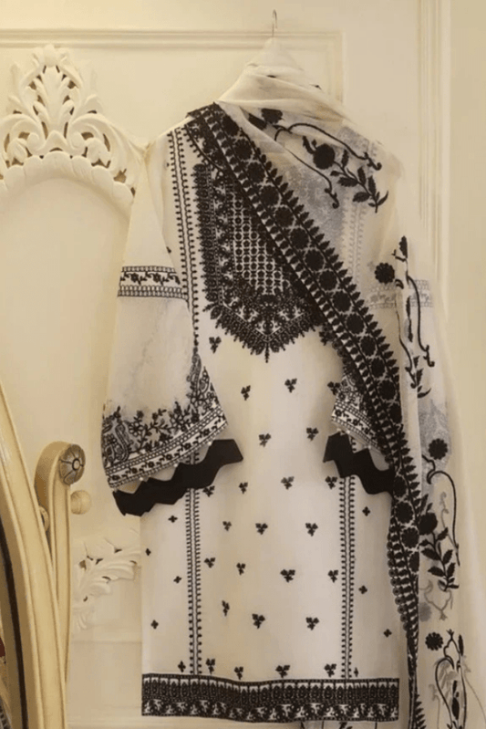 ZN207 - Agha Noor - 3PC Lawn Heavy Embroidered Shirt With Embroidered Bamber Dupatta - ZoniyaClothing
