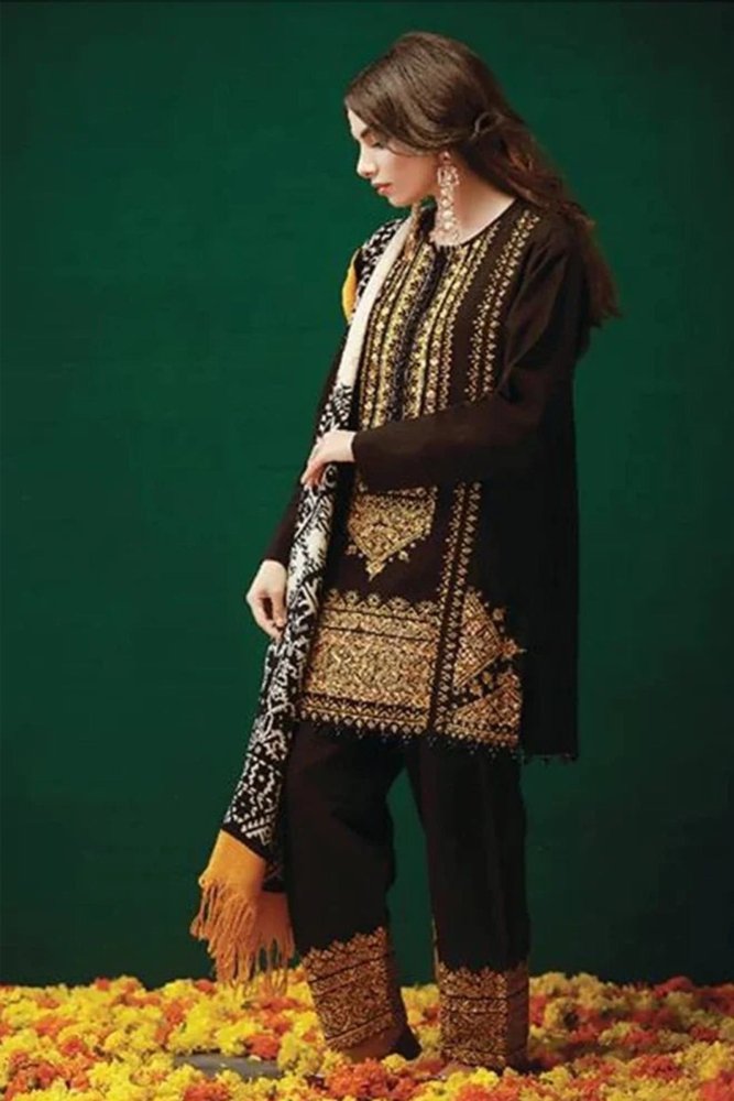 ZN424 - WINTER UNSTITCHED 3PC Dhanak Embroidered Suit with Printed Wool Shawll - ZoniyaClothing
