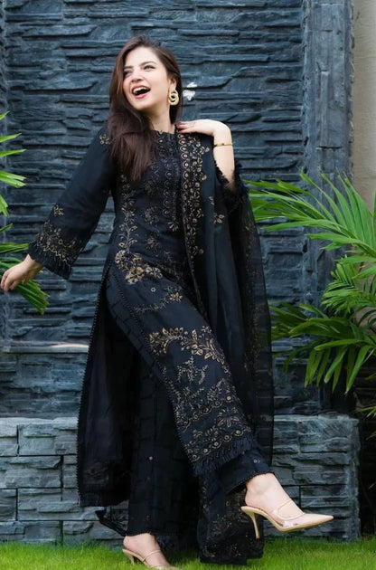 ZN515 - WINTER NISA - 3PC Khaddar Dhanak Embroidered Shirt With Chiffon Embroidered Dupatta - ZoniyaClothing