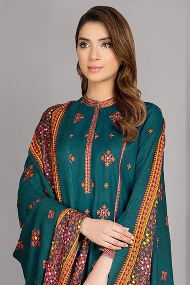ZN527 - WINTER kayseria - 3Pc Linen Winter Collection Heavy Embroidered Suit - ZoniyaClothing