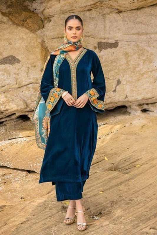 ZN821 - Winter Velvet Embroidered printed duppatta Winter Collection - ZoniyaClothing